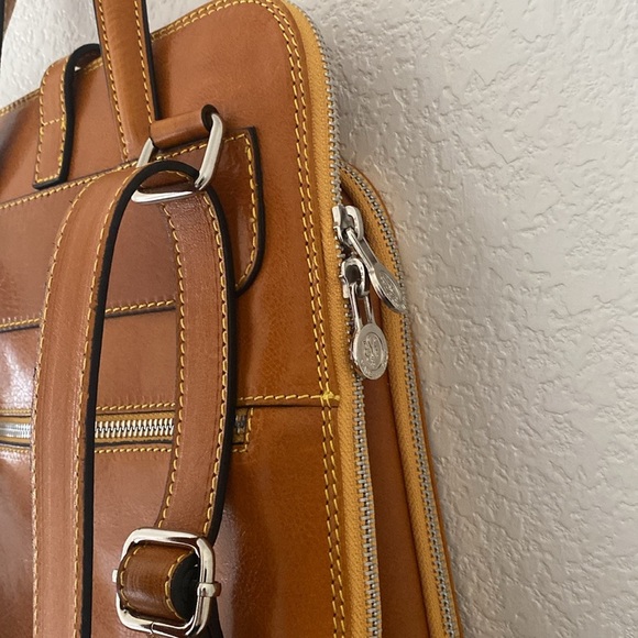 TimeResistance  Women’s Convertible Leather Backpack Shoulder Bag.Made in Italy main image 8
